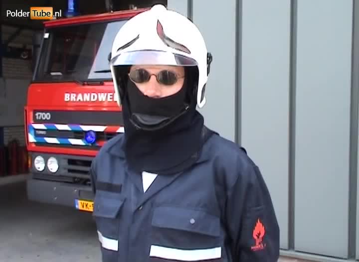 Don en Ad redden als de brandweer een tiener(18+)